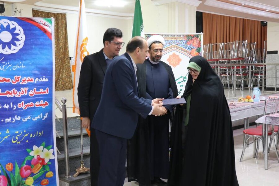 گلریزان خیرین برای نشاندن لبخند بر چهره نوعروسان