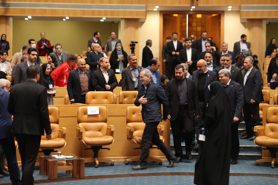 روز جهانی افراد دارای معلولیت با حضور رئیس جمهور (سالن اجلاس ) روز جهانی افراد دارای معلولیت با حضور رئیس جمهور (سالن اجلاس )