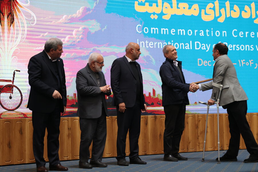 روز جهانی افراد دارای معلولیت با حضور رئیس جمهور (سالن اجلاس )