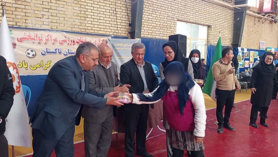نمایش توانمندی‌های ورزشی و هنری توانخواهان تاکستان در هفته افراد دارای معلولیت