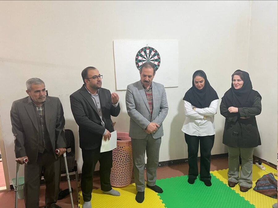 تجلیل از معلولین افتخارآفرین شهرستان بهار به مناسبت هفته گرامیداشت معلولین