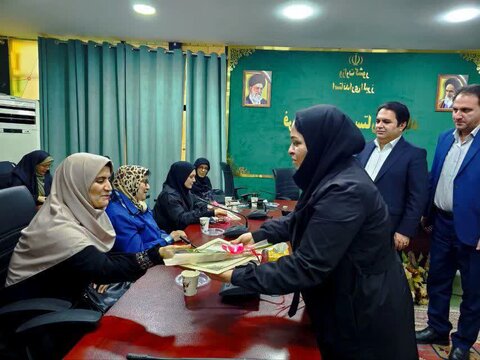 نظرآباد | نشست صمیمانه جمعی از افراد دارای معلولیت موفق با فرماندار نظرآباد