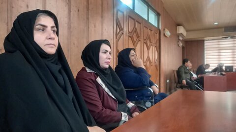 تقدیر از کارمندان دارای معلولیت اداره بهزیستی ساوجبلاغ به مناسبت هفته افراد دارای معلولیت