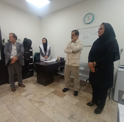 بازدید میدانی از دو مرکز اورژانس اجتماعی و شبه خانواده بهزیستی توسط مسؤلین استانی و شهرستان