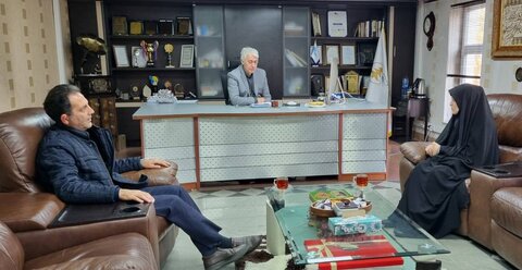 اهداء ۵۰ میلیون تومان توسط خیّر نیک‌اندیش برای جهیزیه معلول تحت پوشش بهزیستی در پویش دستهای یاریگر