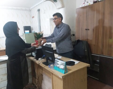 گالیکش | تجلیل رئیس بهزیستی از همکاران دارای معلولیت