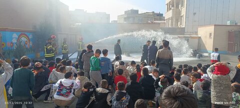 مشارکت اورژانس اجتماعی کامیاران در مانور سراسری زلزله و ایمنی