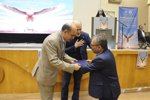 همایش هفته جهانی افراد دارای معلولیت در رشت برگزار شد