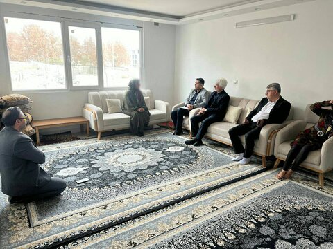 بازدید مدیرکل بهزیستی فارس از دو خانواده چندمعلولی به مناسبت هفته افراد دارای معلولیت