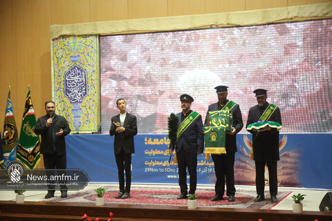 گزارش تصویری/ گرامیداشت معلولان استان قم با حضور خادمان حرم بانوی کرامت