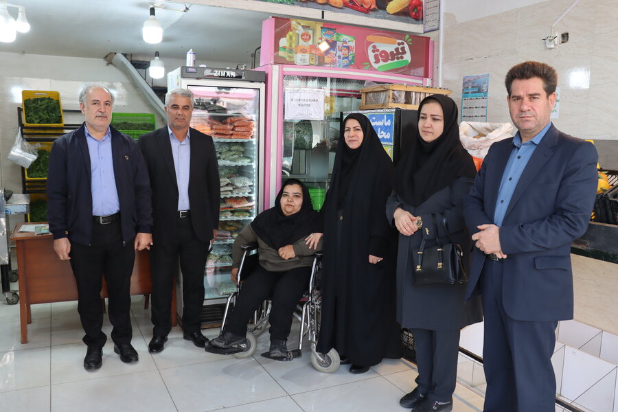بازدید مدیرکل بهزیستی اردبیل از واحد اشتغال‌آفرینی وکارآفرین موفق دارای ضایعه نخاعی به مناسبت هفته افراد دارای معلولیت