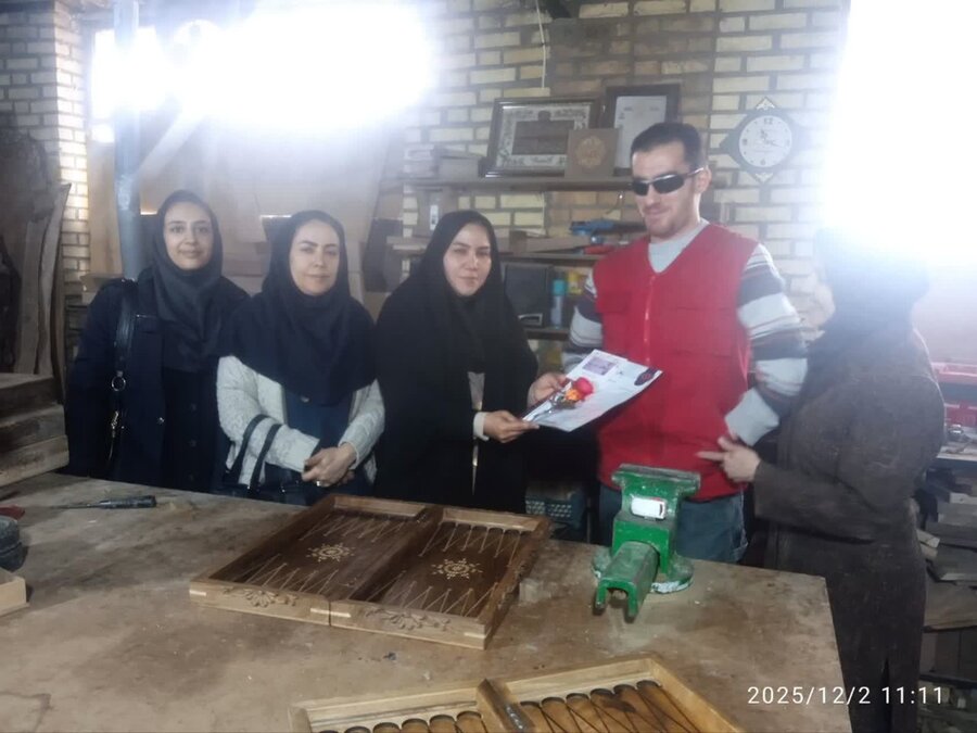 وام خوداشتغالی بهزیستی و همدلی خانواده، بالهای پرنده سعادت کارآفرین معلول تویسرکانی