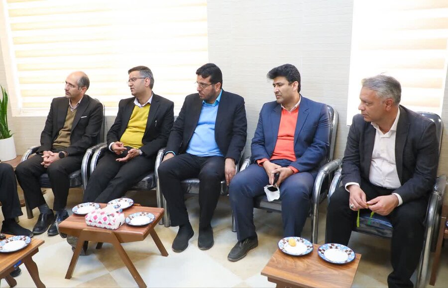 ✅حضور استاندار یزد در مرکز خیریه نگهداری از معلولین ذهنی و بیماران اعصاب و روان “محبت” شهرستان میبد