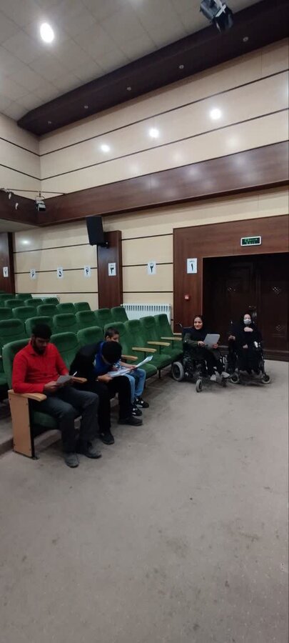 همزمان با هفته معلولین