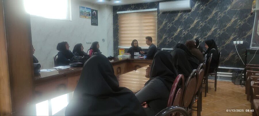 دوره آموزشی پیشگیری از بیماری‌های رفتاری برای کارکنان و مدیران مراکز بهزیستی سقز برگزار شد 