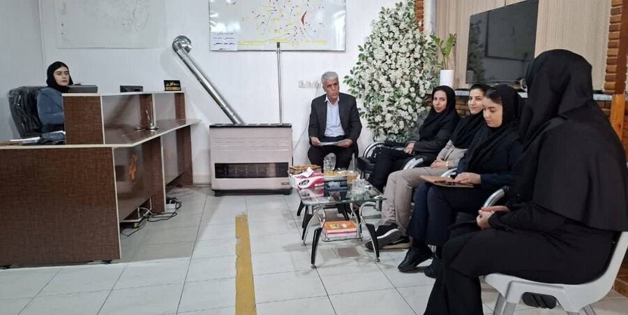 بازدید و تقدیر ازهمکاران تشکل های غیردولتی کانون ناشنوایان به مناسبت هفته افراد دارای معلولیت