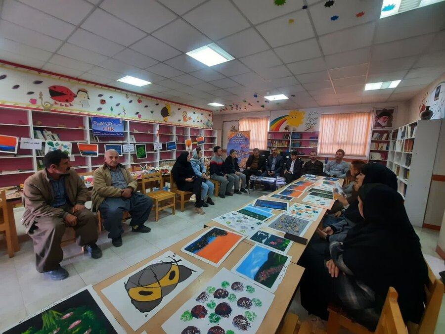 نمایشگاه نقاشی و صنایع‌ دستی ویژه افراد دارای معلولیت در شهر صاحب برگزار شد 
