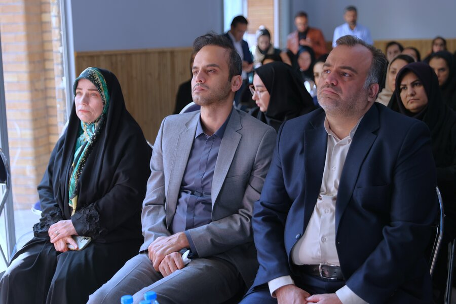 اهداء نشان مناسب سازی موسسه خیریه بهشت امام رضا (ع)