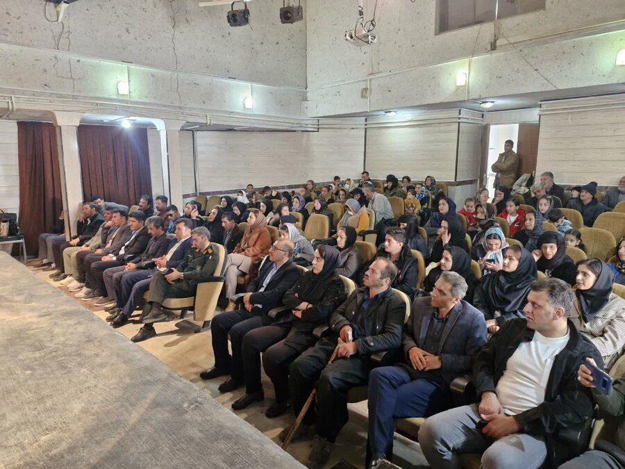 مراسم گرامیداشت روز جهانی معلولین در دهگلان برگزار شد 