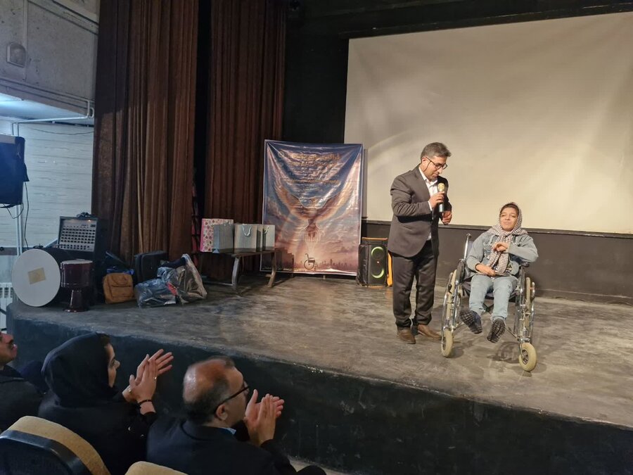 مراسم گرامیداشت روز جهانی معلولین در دهگلان برگزار شد