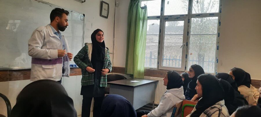 حضور اورژانس اجتماعی در مدرسه دخترانه مالوجه