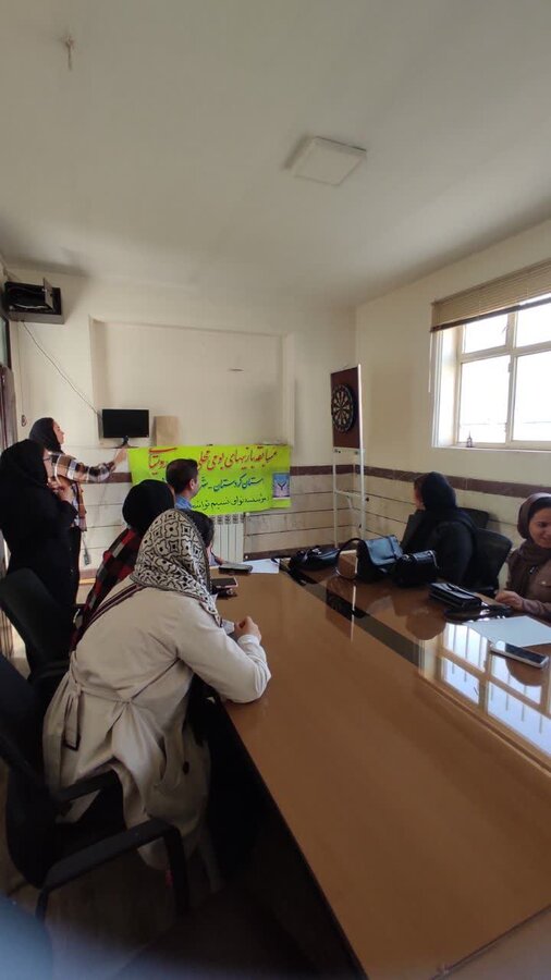 بازی‌های بومی و محلی به مناسبت هفته افراد دارای معلولیت در سروآباد برگزار شد 
