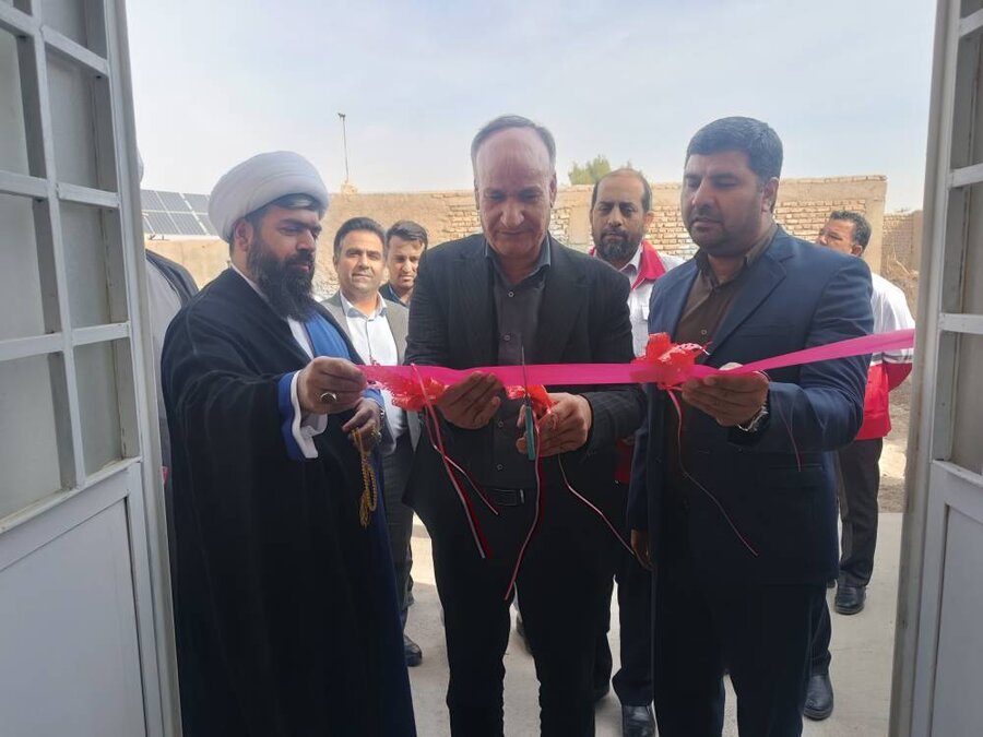 افتتاح یک واحد مسکونی خانواده دارای دو معلول در زهک 