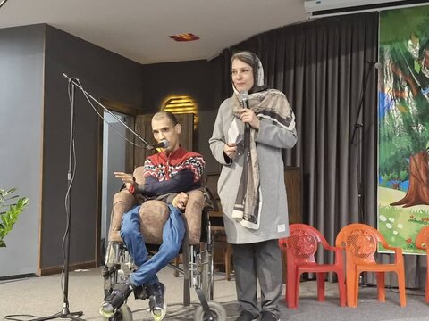 حضور مدیرکل بهزیستی البرز در تئاتر ویژه روز جهانی معلولین /حمایت از توانمندی کودکان دارای ناتوانی