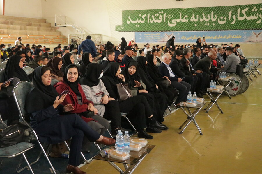 جشن بزرگ جامعه افراد دارای معلولیت کرمان برگزار شد‌