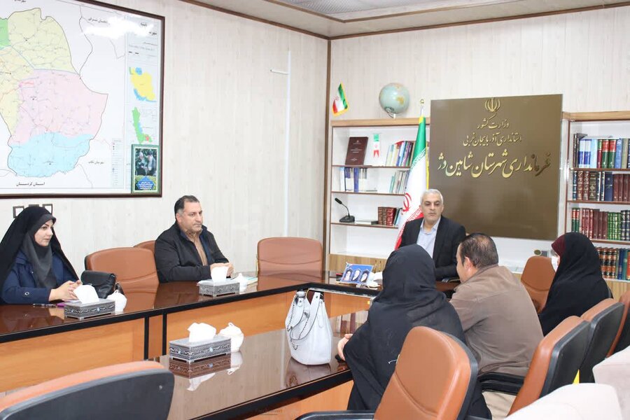 میز خدمت و دیدار چهره به چهره در شهرستان شاهین دژ