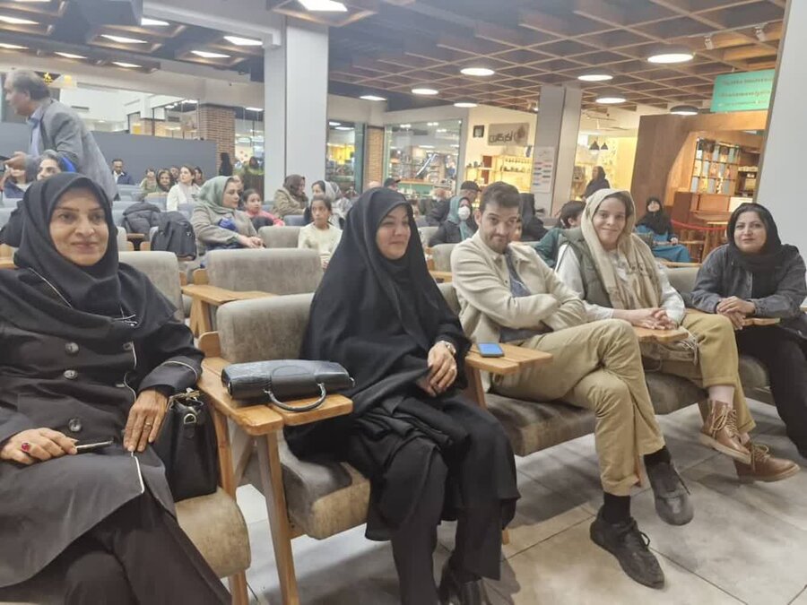 حضور مدیرکل بهزیستی البرز در تئاتر ویژه روز جهانی افراد دارای معلولیت /حمایت از توانمندی کودکان دارای ناتوانی