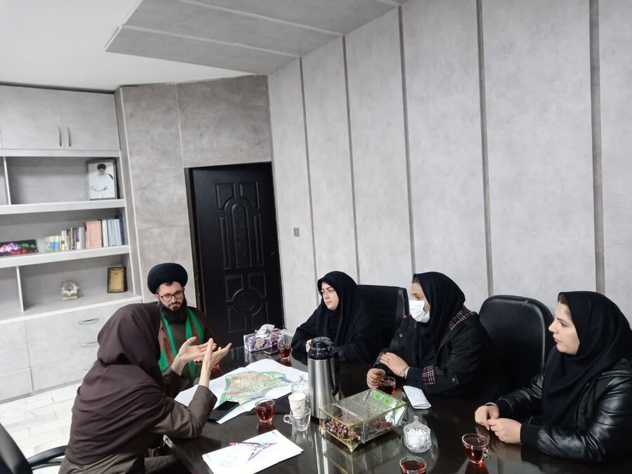 ساوجبلاغ | نشست تخصصی بهزیستی و شرکت عمران درباره احداث ساختمان اورژانس اجتماعی در شهر مهستان