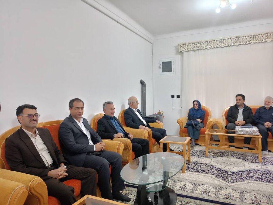 ترویج فرهنگ شهید و شهادت و آموزش سیره شهدا یک اولویت است