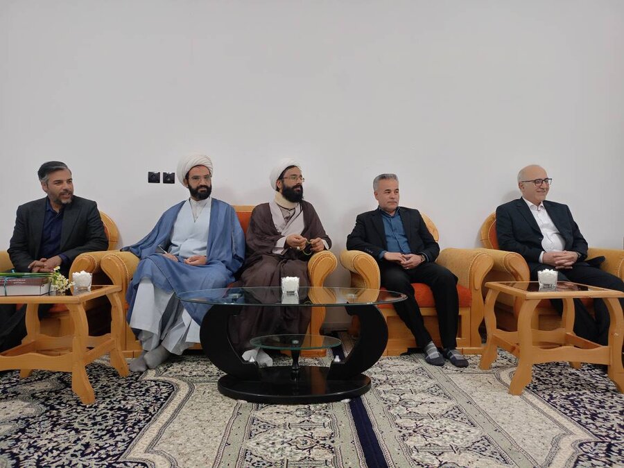 ترویج فرهنگ شهید و شهادت و آموزش سیره شهدا یک اولویت است