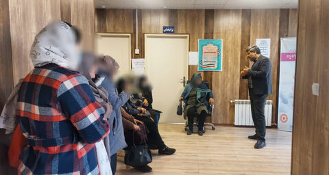 طالقان | به مناسبت گرامیداشت هفته افراد دارای معلولیت/ کلاس آموزشی پیشگیری از پوکی استخوان برگزار شد