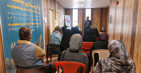 طالقان | به مناسبت گرامیداشت هفته افراد دارای معلولیت/ کلاس آموزشی پیشگیری از پوکی استخوان برگزار شد