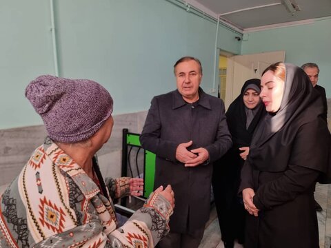 آذر-شرقی-بازدی نوین نماینده مجلس از مرکز نگهداری معلولین روان آسا