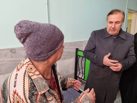 آذر-شرقی-بازدی نوین نماینده مجلس از مرکز نگهداری معلولین روان آسا