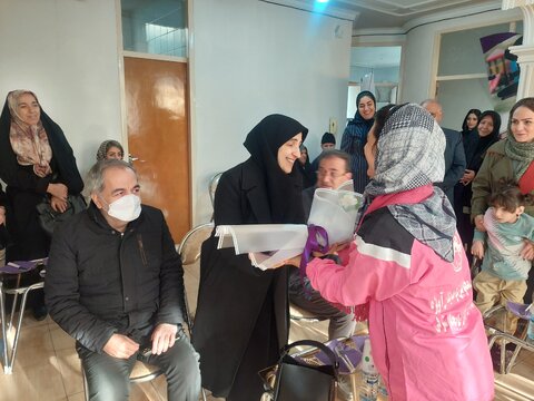 آذر-شرقی- آویژه