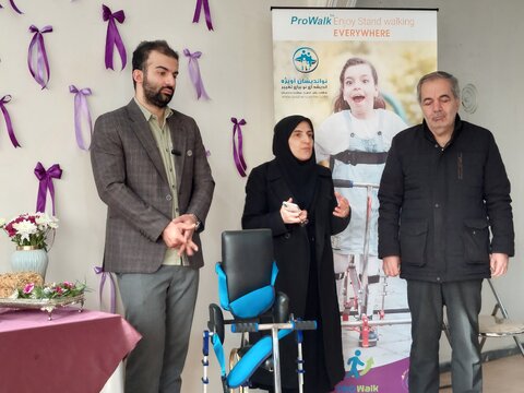 آذر-شرقی- آویژه