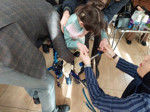 آذر-شرقی- آویژه