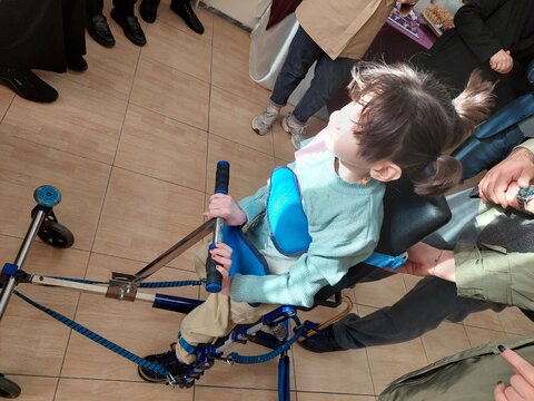 آذر-شرقی- آویژه