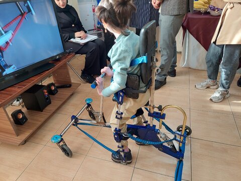 آذر-شرقی- آویژه