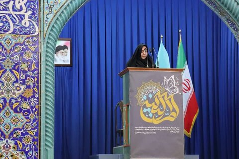 تحویل چاپگر و ماشین تایپ بریل و عینک کمک بینایی به معلولان استان بوشهر