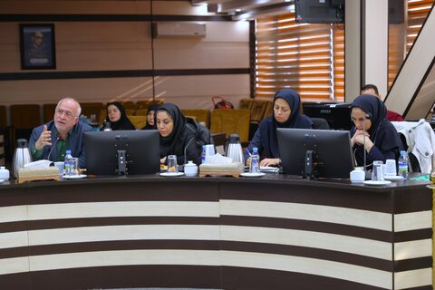 جلسه خودکشی و توانمند سازی