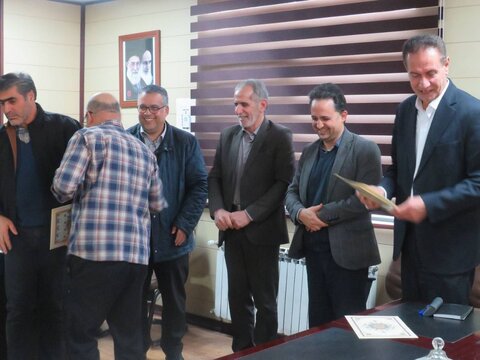 تقدیر مدیرکل بهزیستی البرز از همکاران مالی به مناسبت روز حسابدار