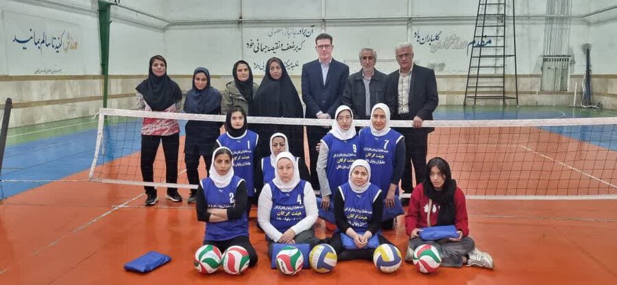 دیدار مدیر کل بهزیستی گلستان با اعضای تیم والیبال نشسته بانوان