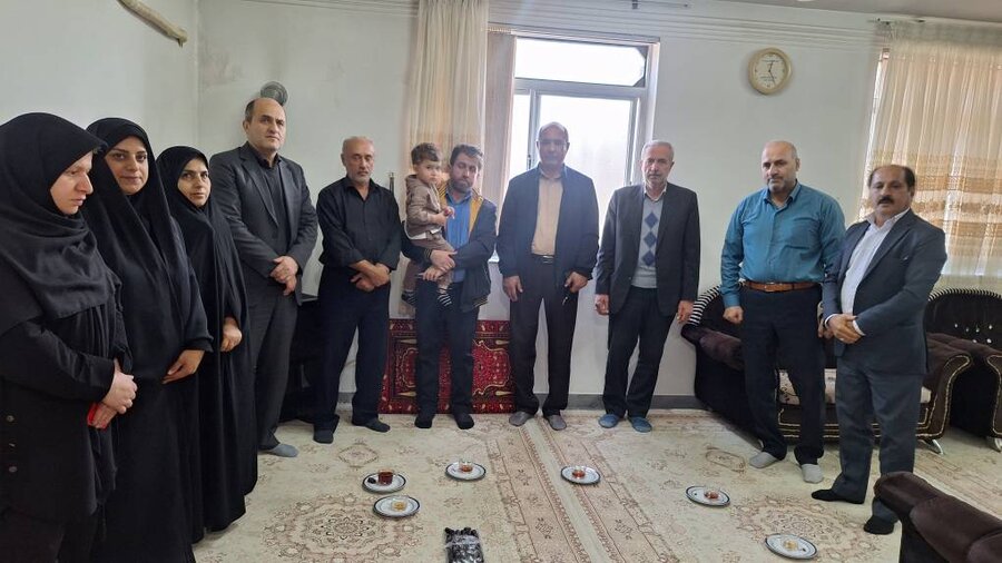 دیدار مدیرکل بهزیستی گیلان با خانواده شهید مدافع امنیت "میثم علیخواه" در شهرستان املش