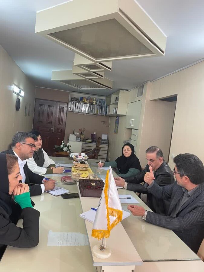 جلسه مرکز اورژانس اجتماعی