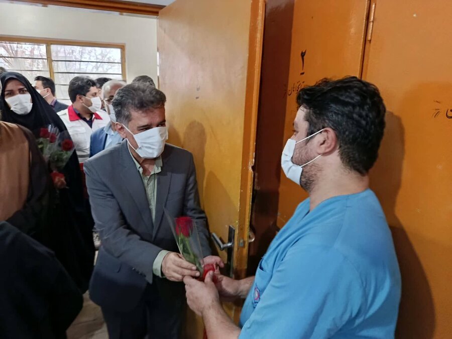 ضور مسئولین شهرستان رودسر در آسایشگاه معلولین امام رضا (ع) 